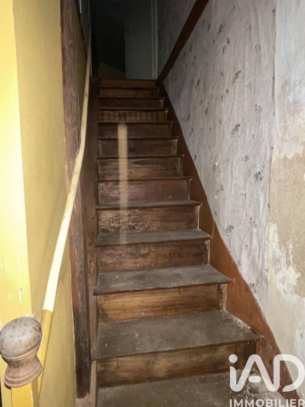 Maison - 219 m² - 8 pièces