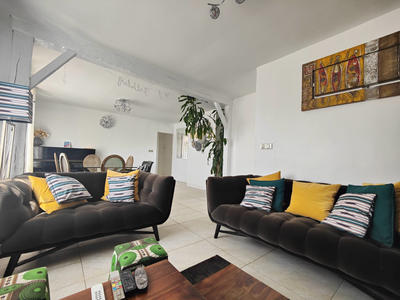 Maison - 110 m² - 6 pièces