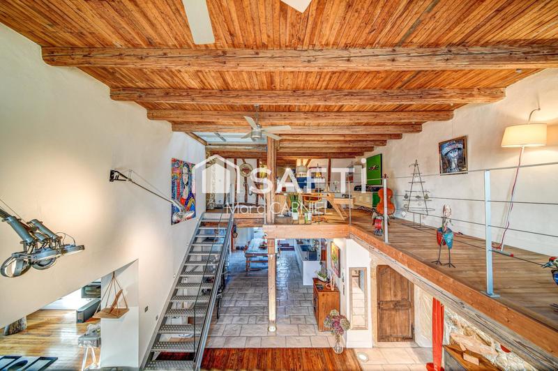 Maison - 335 m² - 11 pièces