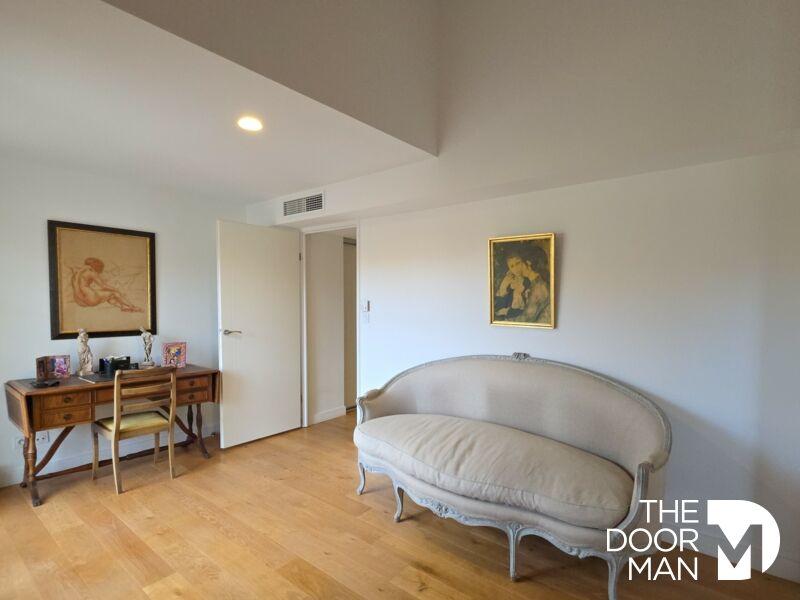 Appartement - 193 m² - 4 pièces