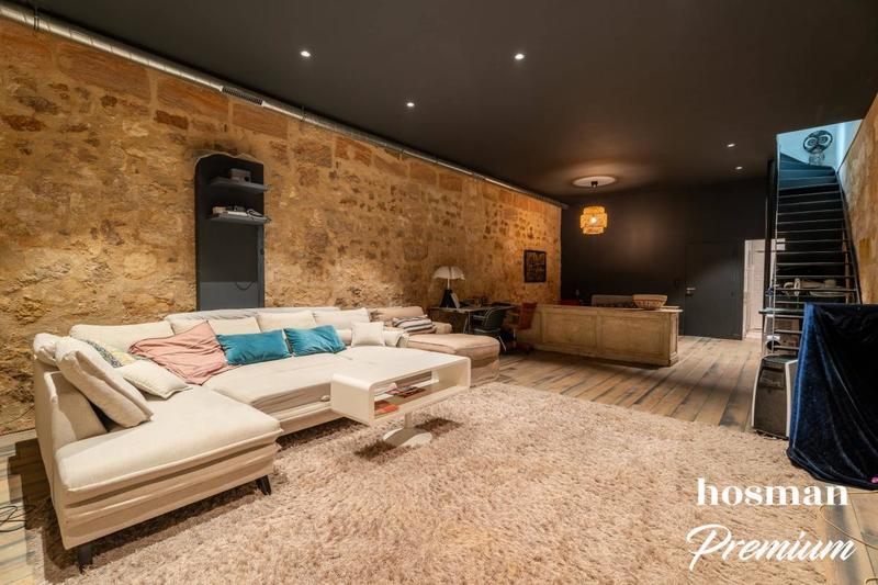 Maison - 250 m² - 7 pièces