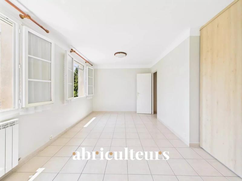 Maison - 94 m² - 5 pièces