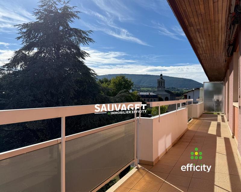 Appartement ancien - 71 m² - 3 pièces