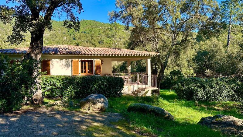 Maison - 96 m² - 4 pièces