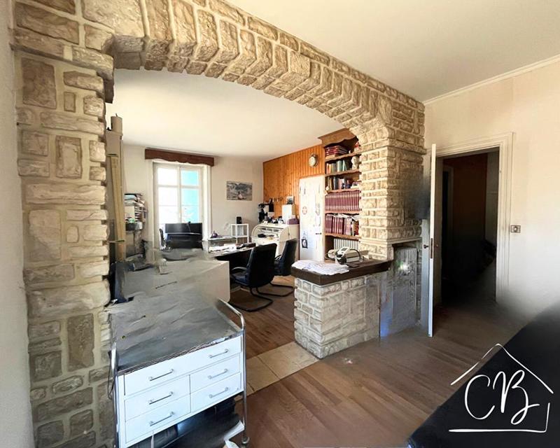 Maison - 190 m² - 10 pièces