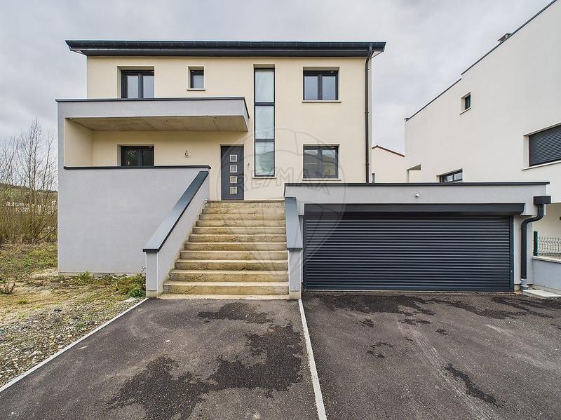 Maison - 134 m² - 5 pièces