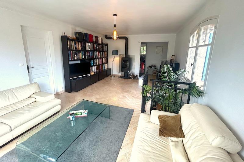 Maison - 196 m² - 6 pièces