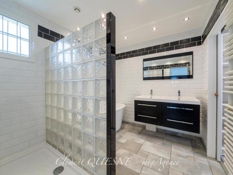 Maison - 102 m² - 5 pièces