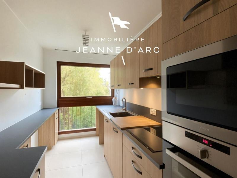 Appartement - 111 m² - 5 pièces