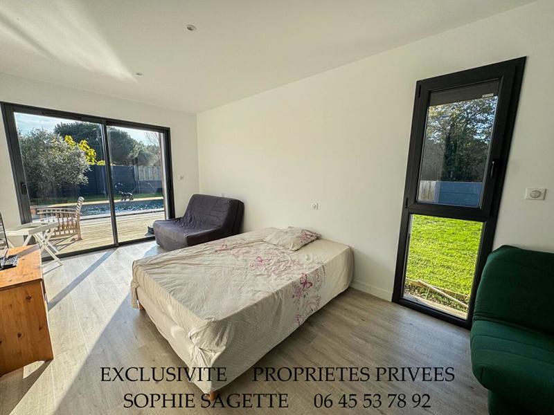 Maison - 257 m² - 8 pièces