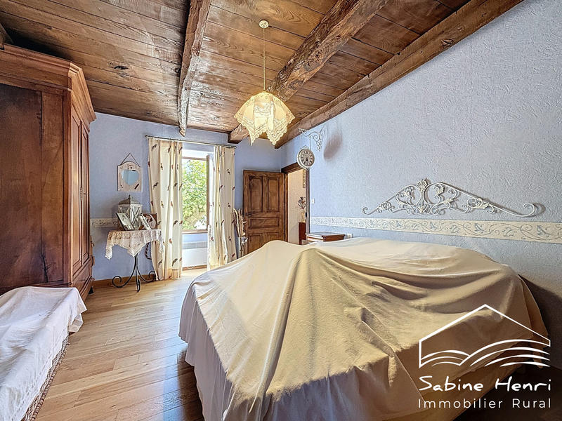 Maison ancienne - 105 m² - 4 pièces