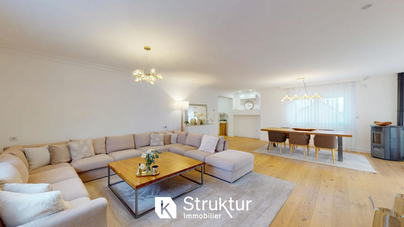 Appartement - 153 m² - 5 pièces