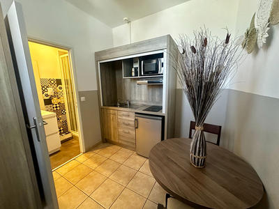 Fonds de commerce - 869 m²