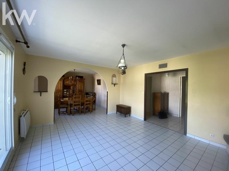 Maison traditionnelle - 100 m² - 5 pièces