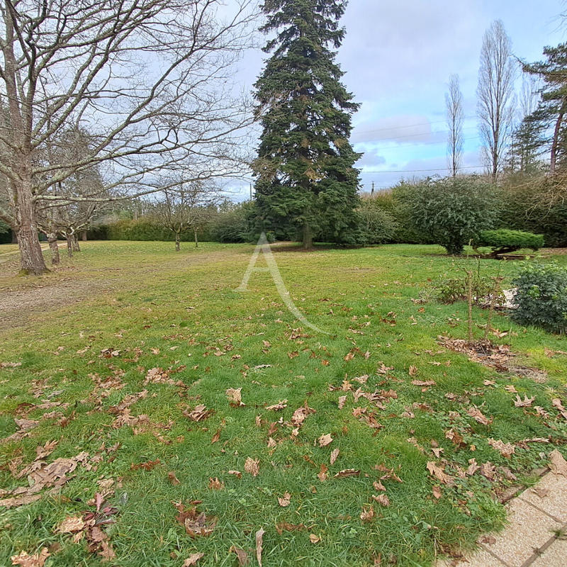 Maison - 350 m² - 8 pièces