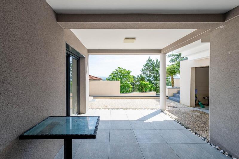 Villa - 178 m² - 6 pièces