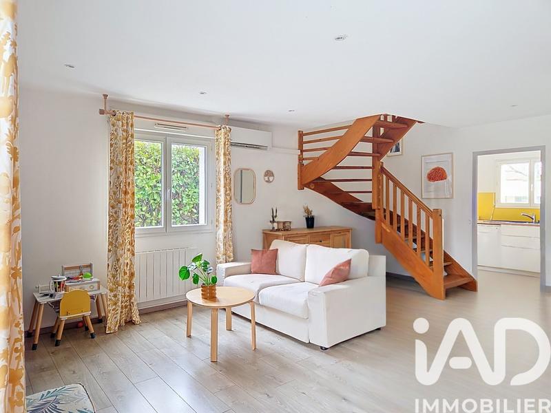 Maison - 80 m² - 4 pièces