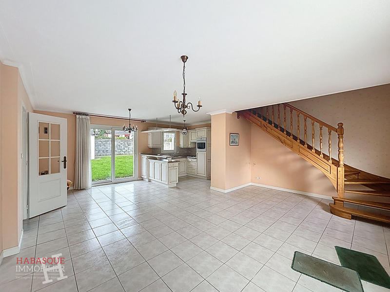 Maison - 106 m² - 5 pièces