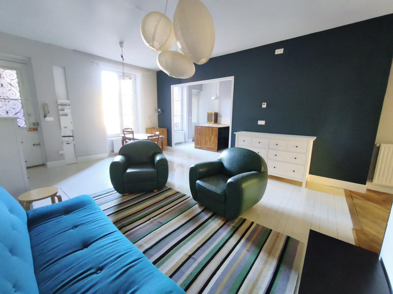 Appartement - 90 m² - 3 pièces