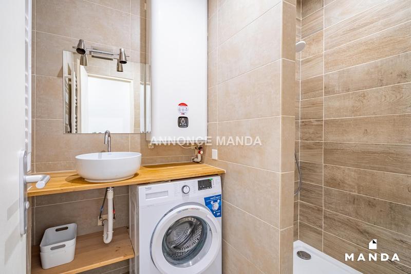 Chambre - 11 m² - 4 pièces