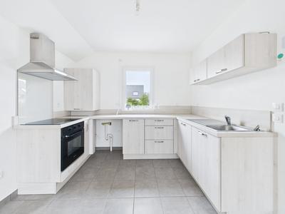 Maison - 93 m² - 5 pièces