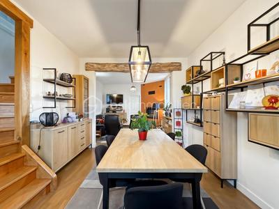 Maison - 110 m² - 5 pièces