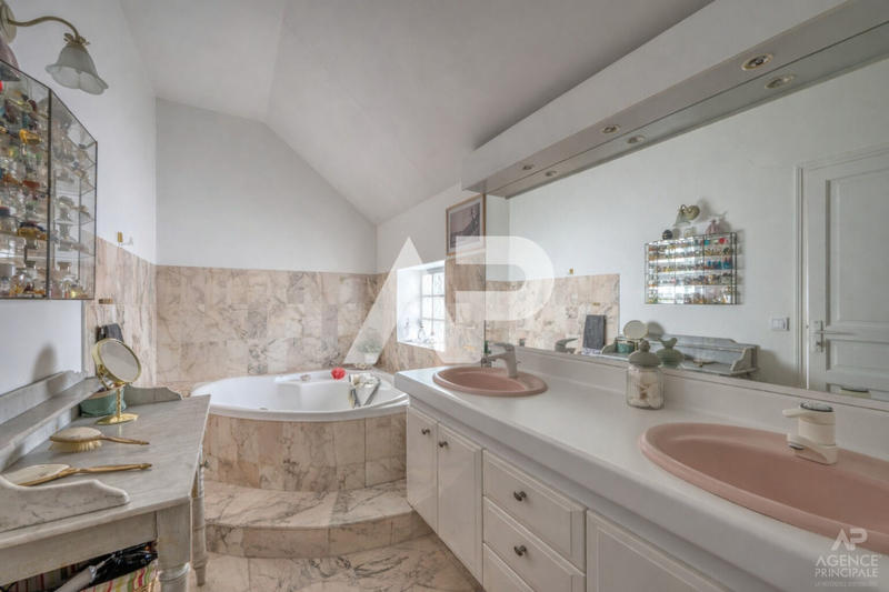 Maison - 152 m² - 7 pièces