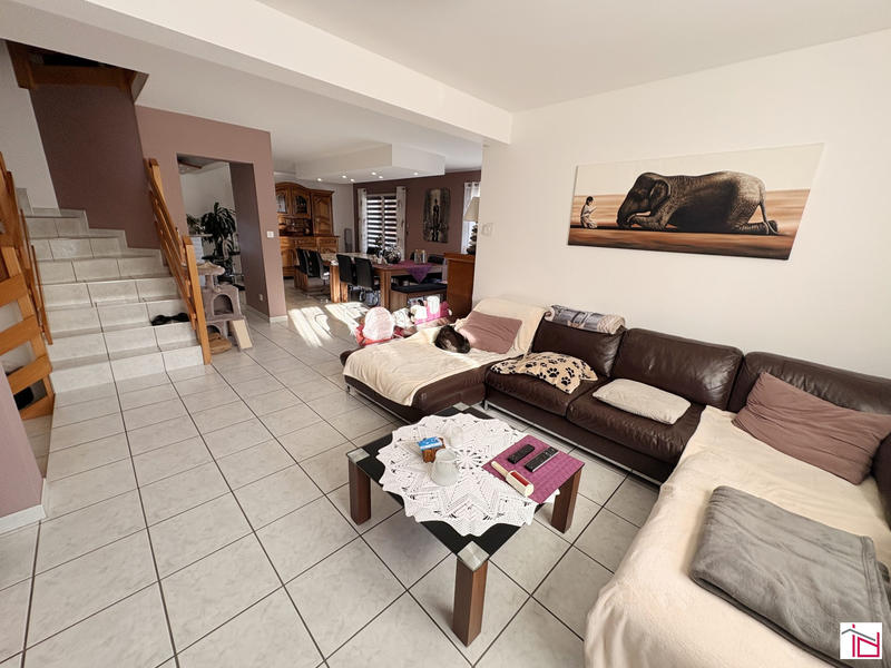 Maison - 152 m² - 6 pièces