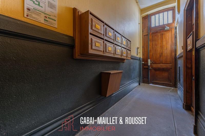 Appartement ancien - 114 m² - 4 pièces