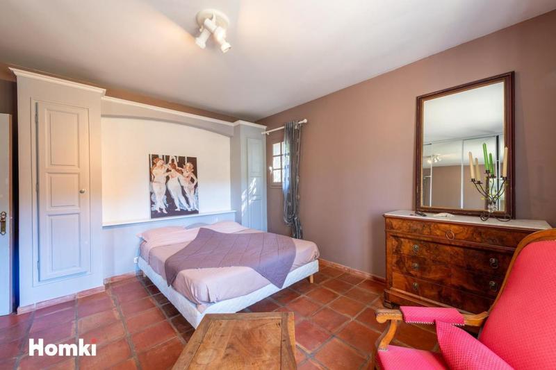 Maison - 176 m² - 7 pièces