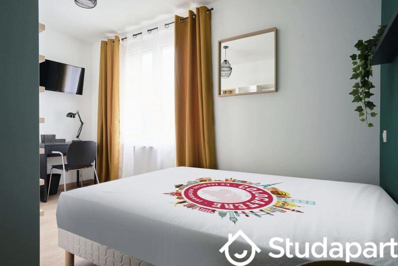 Chambre - 10 m² - 1 pièce