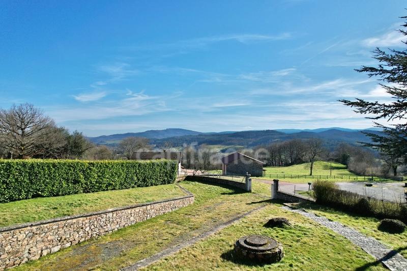 Maison - 185 m² - 6 pièces