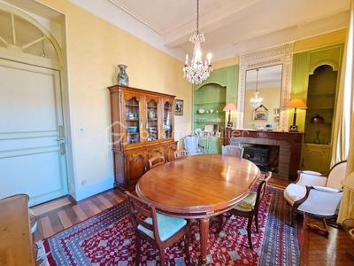 Maison de ville - 288 m² - 10 pièces