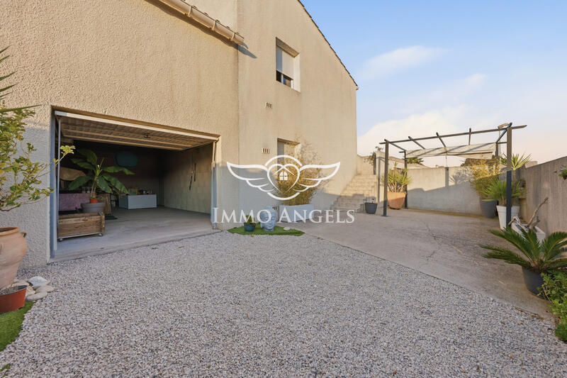 Appartement - 257 m² - 11 pièces