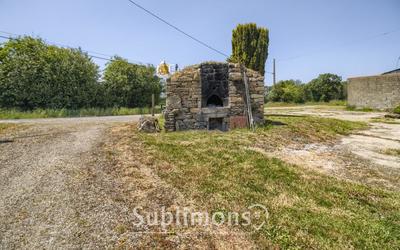 Maison - 300 m² - 6 pièces