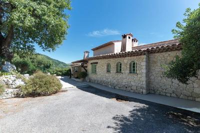 Villa - 309 m² - 7 pièces