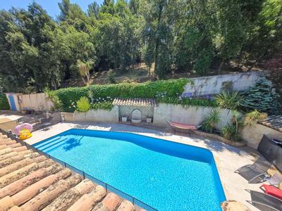 Maison - 151 m² - 5 pièces