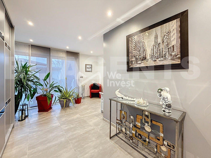 Maison - 187 m² - 6 pièces