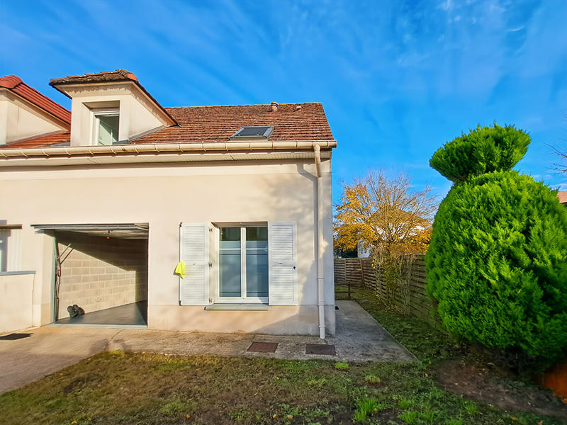 Maison - 86 m² - 4 pièces