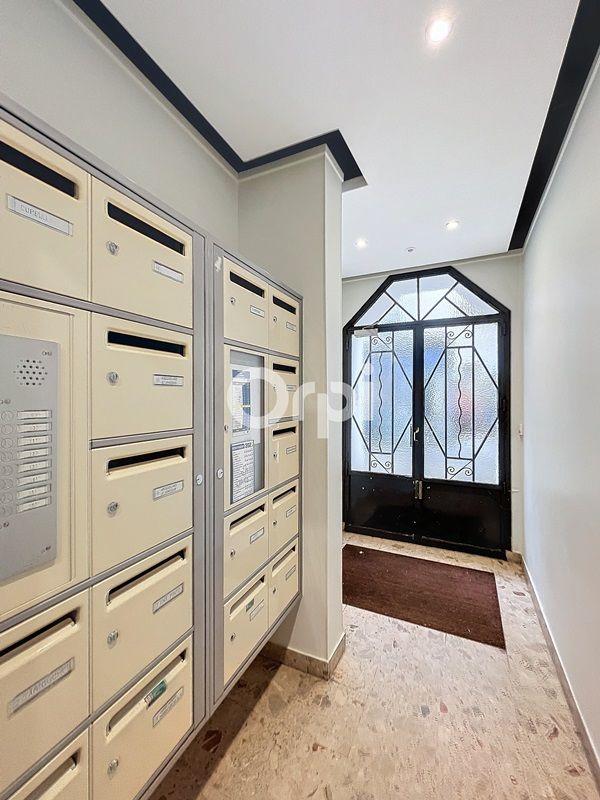 Studio - 27 m² - 1 pièce