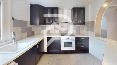 Maison - 86 m² - 5 pièces