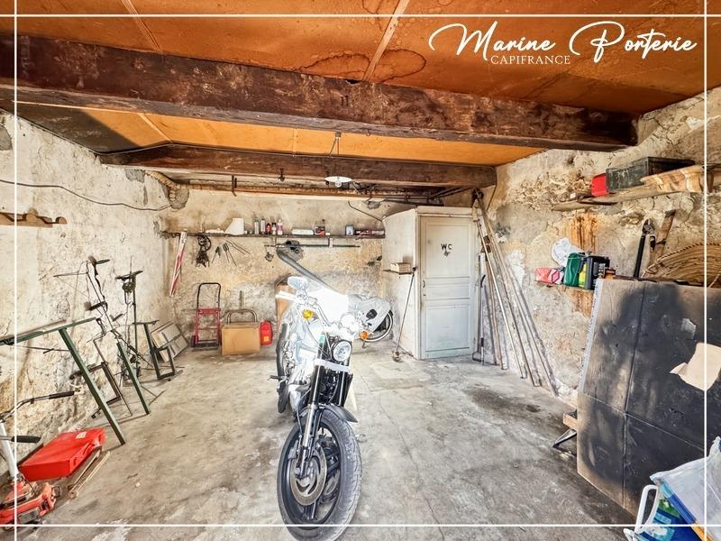 Maison en pierre - 220 m² - 6 pièces