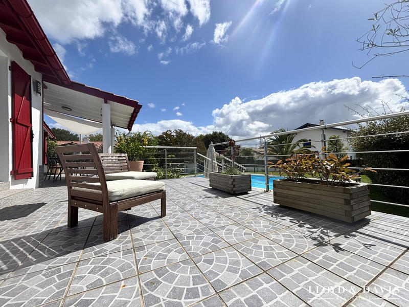 Maison contemporaine - 145 m² - 6 pièces