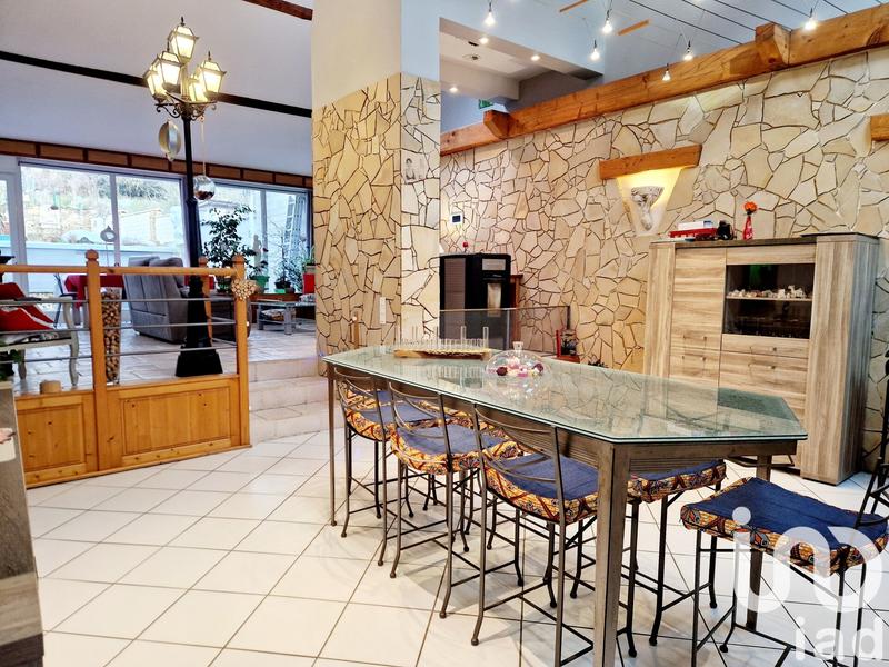 Maison de village - 214 m² - 5 pièces