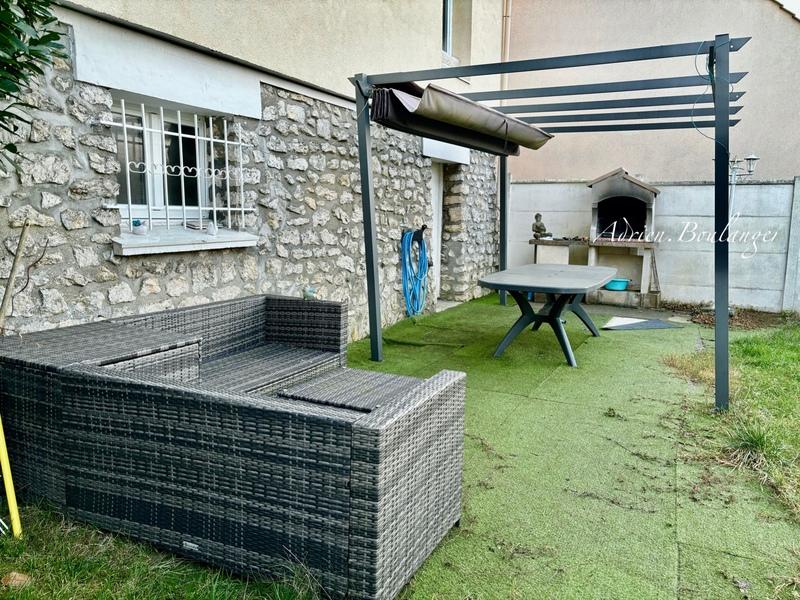 Maison - 98 m² - 5 pièces