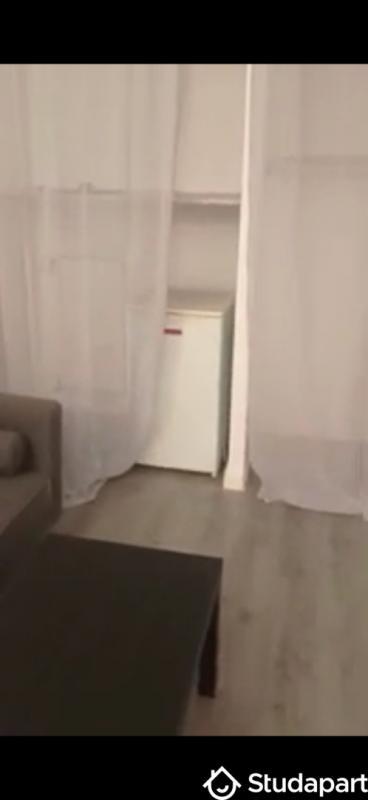 Chambre - 12 m² - 1 pièce