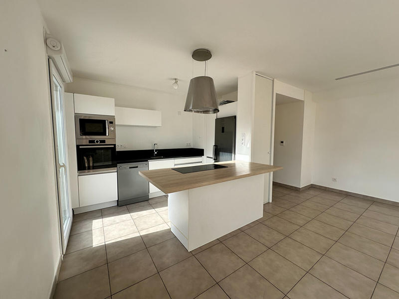 Appartement - 82 m² - 4 pièces