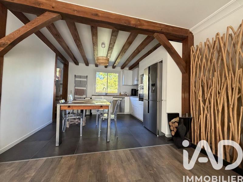 Maison - 167 m² - 6 pièces