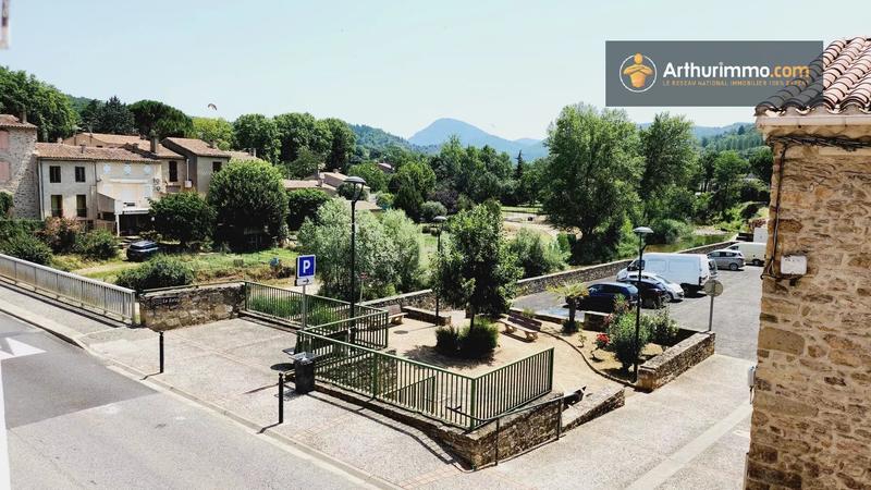 Maison - 137 m² - 8 pièces