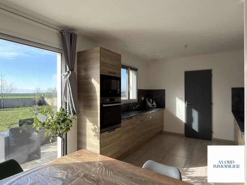 Maison - 96 m² - 4 pièces